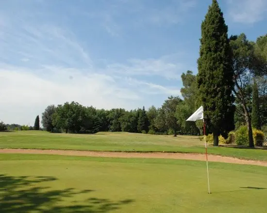 5 nuits avec petit-déjeuner à l'hôtel Sangallo Palace et 2 green fees par personne (Golf Club Perugia et Antognolla Golf).