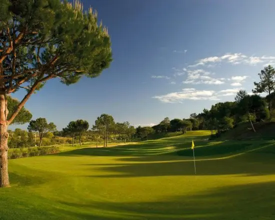 5 Übernachtungen mit Frühstück im Conrad Algarve inklusive 2 Greenfees pro Person (Pinheiros Altos Golf Course und Golf Club Quinta do Lago)