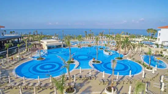 7 nights with all inclusive at Olympic Lagoon Resorts and 3 green fees per person (GC Elea, Secret Valley and Minthis)