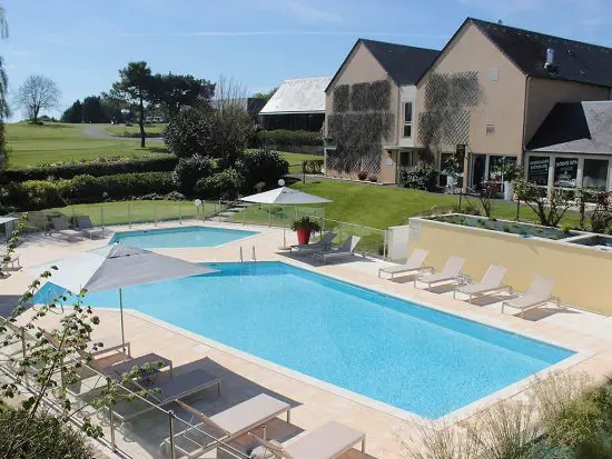 Mercure Omaha Beach Hotel