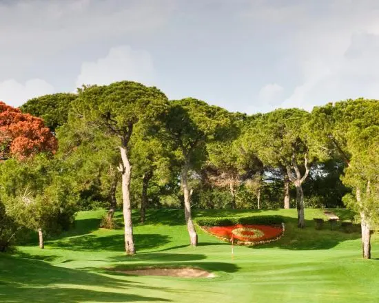 10 Übernachtungen im Regnum Carya mit All Inclusive und 5 Green Fees pro Person (2x Antalya GC, 1x Carya, 1x National, 1x Cullinan)