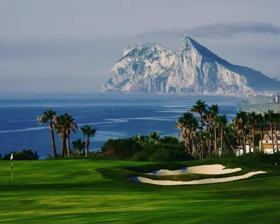 7 noches con desayuno Hotel Elba Estepona Thalasso & Spa incluido 3 Green Fees por persona (Alcaidesa Links & Heathland)