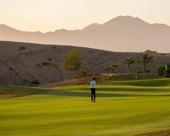 5 nuits avec petit-déjeuner au Kempinski Muscat et 3 Green Fees par personne (Al Mouj GC, Ghala GC & La Vie Club)