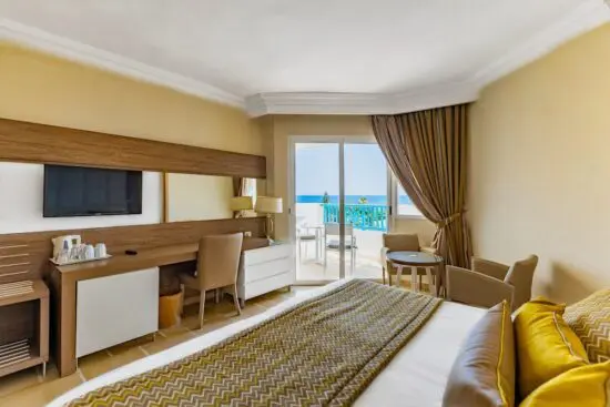 10 nights in Hotel Sentido Bellevue Park with Full Board and 4 Green Fees