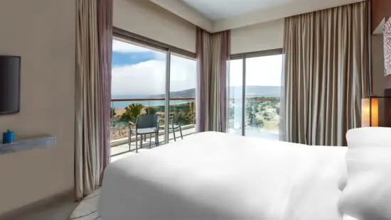 10 notti all'Hyatt Place Taghazout Bay con trattamento di mezza pensione e 4 green fee (GC Tazegzout, Soleil, L Ocean e Les Dunes)