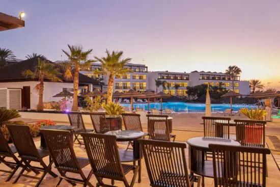 10 noches en el Hotel Secrets Lanzarote Resort & Spa con desayuno incluido y 5 green fees (3x GC Lanzarote, 2x Costa Teguise)