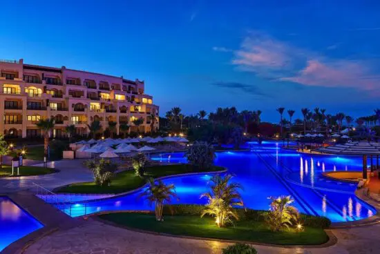 10 nights All Inclusive at the Steigenberger ALDAU Beach Hotel and 5 green fees per person (GC Madinat Makadi)