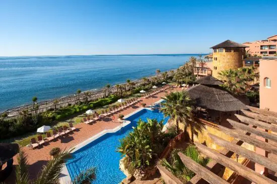 3 nights at Elba Estepona Gran Hotel & Thalasso Spa with breakfast included and 1 green fee per person (GC Finca Cortesin)