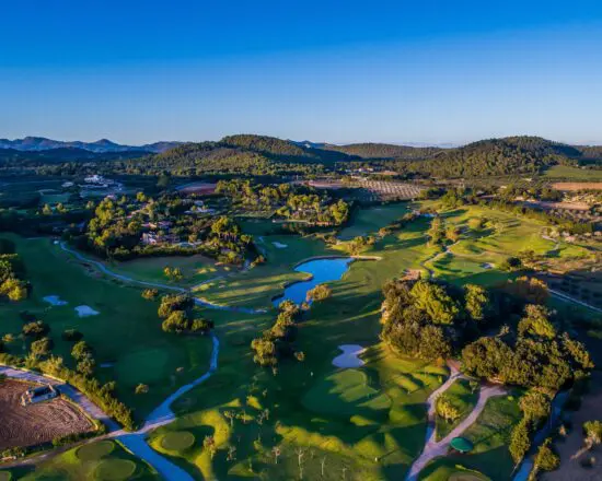 3 nights in CM Mallorca Palace Hotel with breakfast and 1 green fee per person (Pula Golf)