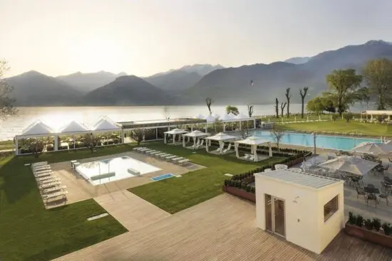 3 nights with breakfast at Seven Park Hotel Lake Como - Adults Only including one Green fee per person (Menaggio & Cadenabbia GC)