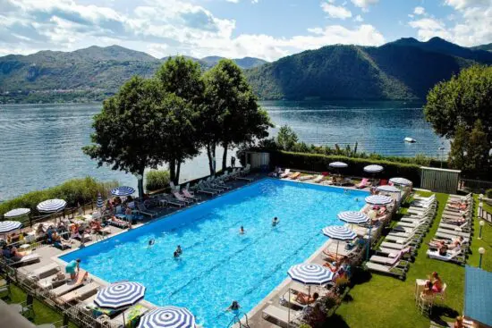 4 nights at Hotel Ristorante L'Approdo with breakfast plus 2 green fees (GC Bogogno and GC Alpino di Stresa)