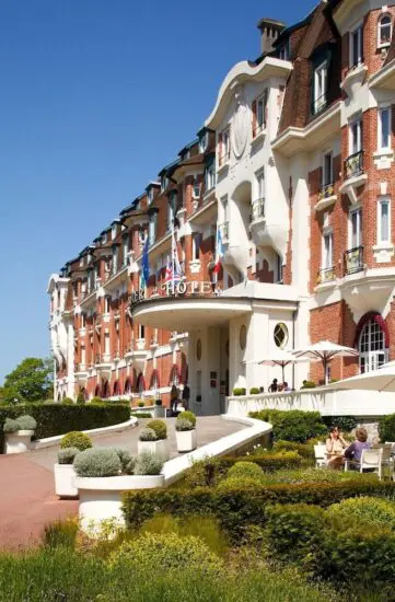 5 notti all'Hotel Barrière Le Westminste & 3 Green Fees (2x Golf du Touquet, La Mer, 1x Golf du Tourquet, La Forêt)