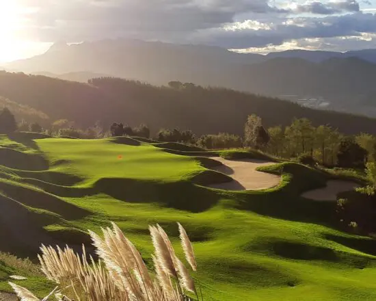 5 nights with breakfast at Palacio Urgoiti and 3 Greenfees (3x Uraburu Golf)