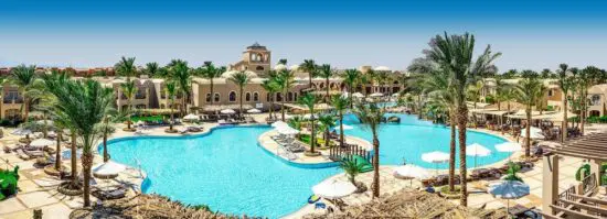 7 nights with all inclusive at Iberotel Makadi Beach and 3 green fees per person (GC Madinat Makadi)