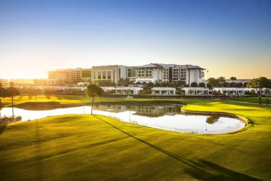 7 noches en el Regnum Carya, todo incluido con 3 green fees por persona (2 x Carya y 1 x National)