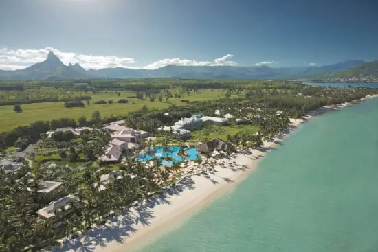 7 Nächte mit Halbpension im Sun Resort Sugar Beach und unlimited Green Fee (GC Ile aux Cerfs Golf Club)