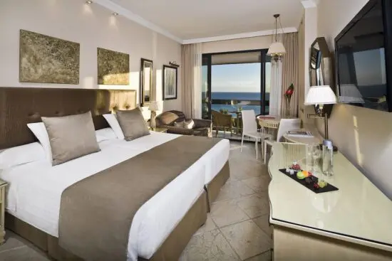 7 nights with breakfast at Hotel Don Pepe Gran Meliá including 3 green fees per person (Marbella Golf Country Club, El Paraíso Golf Club and Alferini Golf Club).