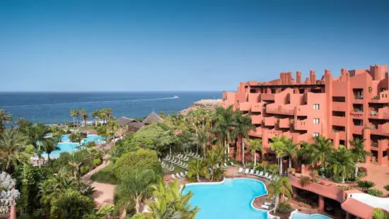 7 Übernachtungen mit Frühstück im Hotel Faro inklusive 3 Greenfees pro Person (Maspalomas Golf, Lopesan Meloneras Golf und Salobre Golf).