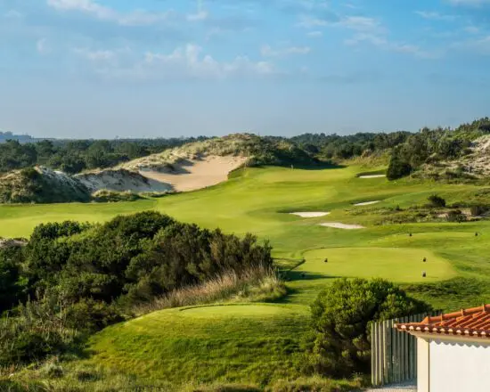 7 Übernachtungen im Praia D'el Rey Marriott Golf & Beach Resort inklusive Mittagessen und 3 Greenfees (1x West Cliff Links, 2x Praia D'el Rey Golf)