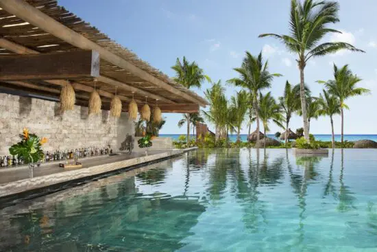 7 nights all inclusive at Secrets Moxché Playa del Carmen and 4 green fees per person (2x Gran Coyote Golf and 2x Club de Golf Iberostar Playa Paraíso)