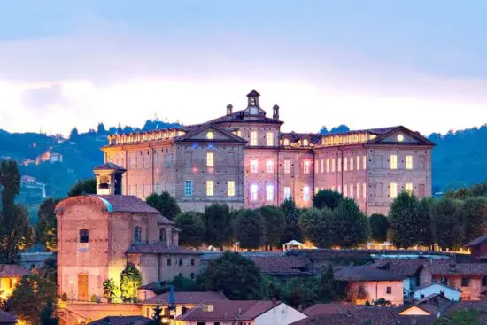 3 nights with breakfast at Castello di Montaldo Torino and one green fees per person (Royal Park I Roveri Golf Club)