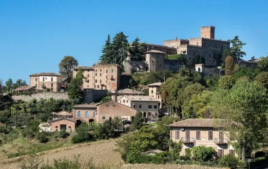 3 Übernachtungen mit Frühstück im Antico Borgo di Tabiano Castello inklusive 1 Greenfee pro Person (Golf del Ducato La Rocca)