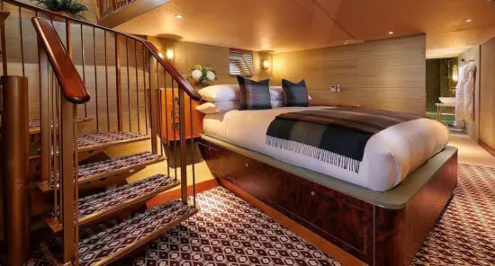 3 nuits avec petit-déjeuner à Fingal - A Luxury Floating Hotel, y compris un green fee par personne (Kingsknowe Golf Club)