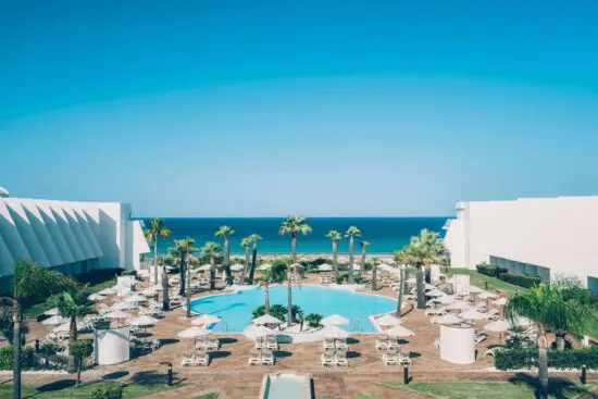 4 nuits en demi-pension à l'hôtel Iberostar Royal Andalus et 3 Green fees par personne ( Novo Sancti Petri GC)