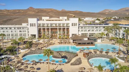 5 nuits à l'hôtel Secrets Lanzarote Resort & Spa avec petit-déjeuner inclus et 2 green fees (GC Lanzarote et Costa Teguise)