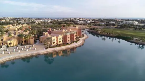 7 nights with breakfast at Steigenberger Golf Resort incl. 3 Green fees per person (El Gouna Golf Club)