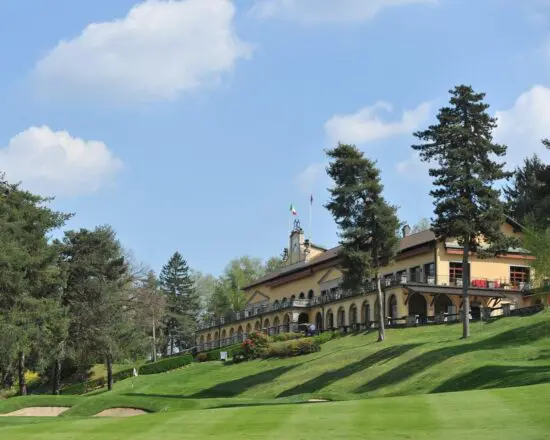 5 nights at Lodge Golf Villa D’Este with breakfast and 2 green fees (Golf Club Villa D'Este, Golf Club Carimate)