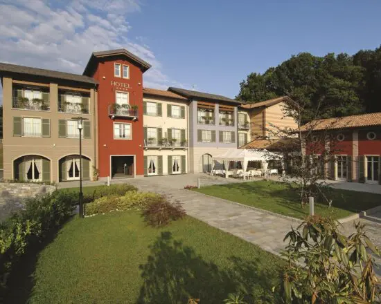 5 Übernachtungen im Hotel Cortese mit Frühstück und 2 Greenfees (Golf Club Des Iles Borromées, Golf Club Alpino di Stresa)