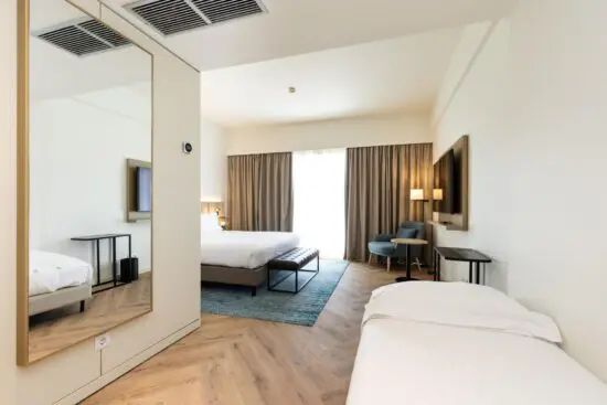 7 Übernachtungen im Crowne Plaza Caparica Lisbon und 3 Greenfee