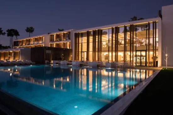 7 nights at the Aroeira Lisbon Hotel and 3 green fees